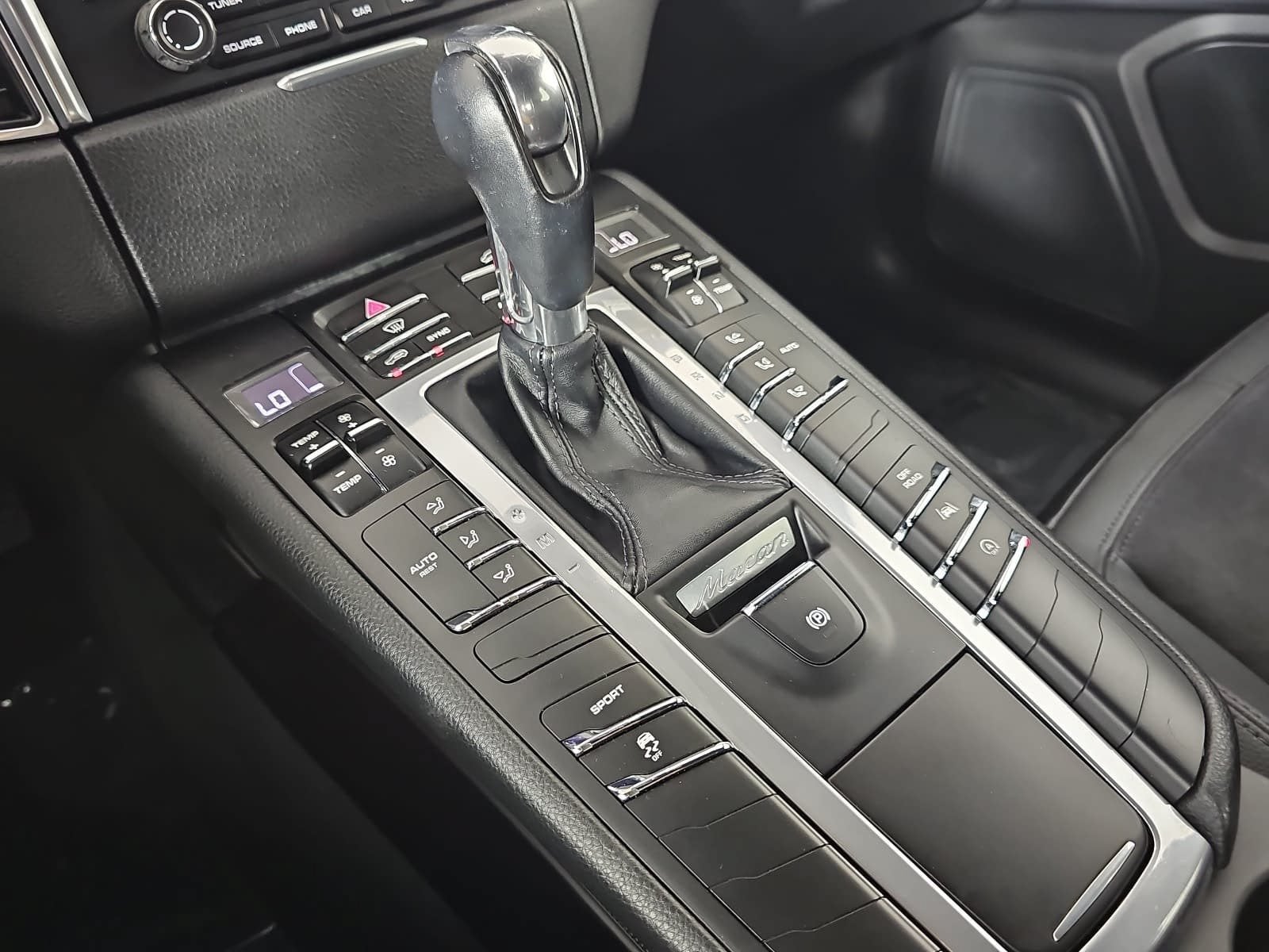 2018 Porsche Macan AWD