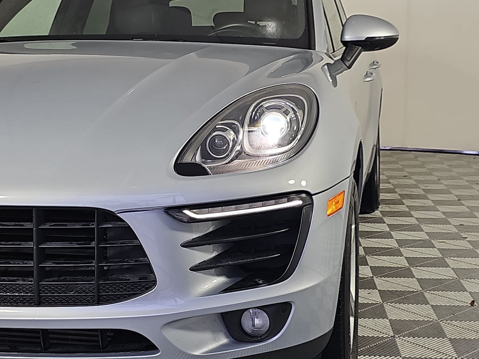 2018 Porsche Macan AWD