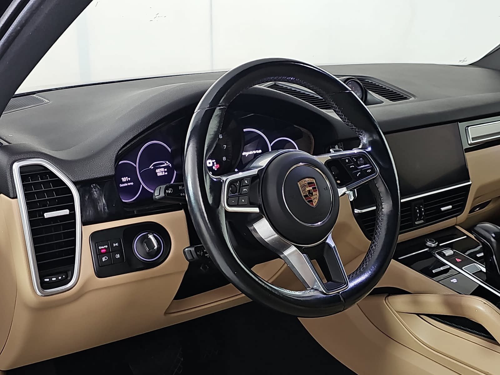 2023 Porsche Cayenne Platinum Edition