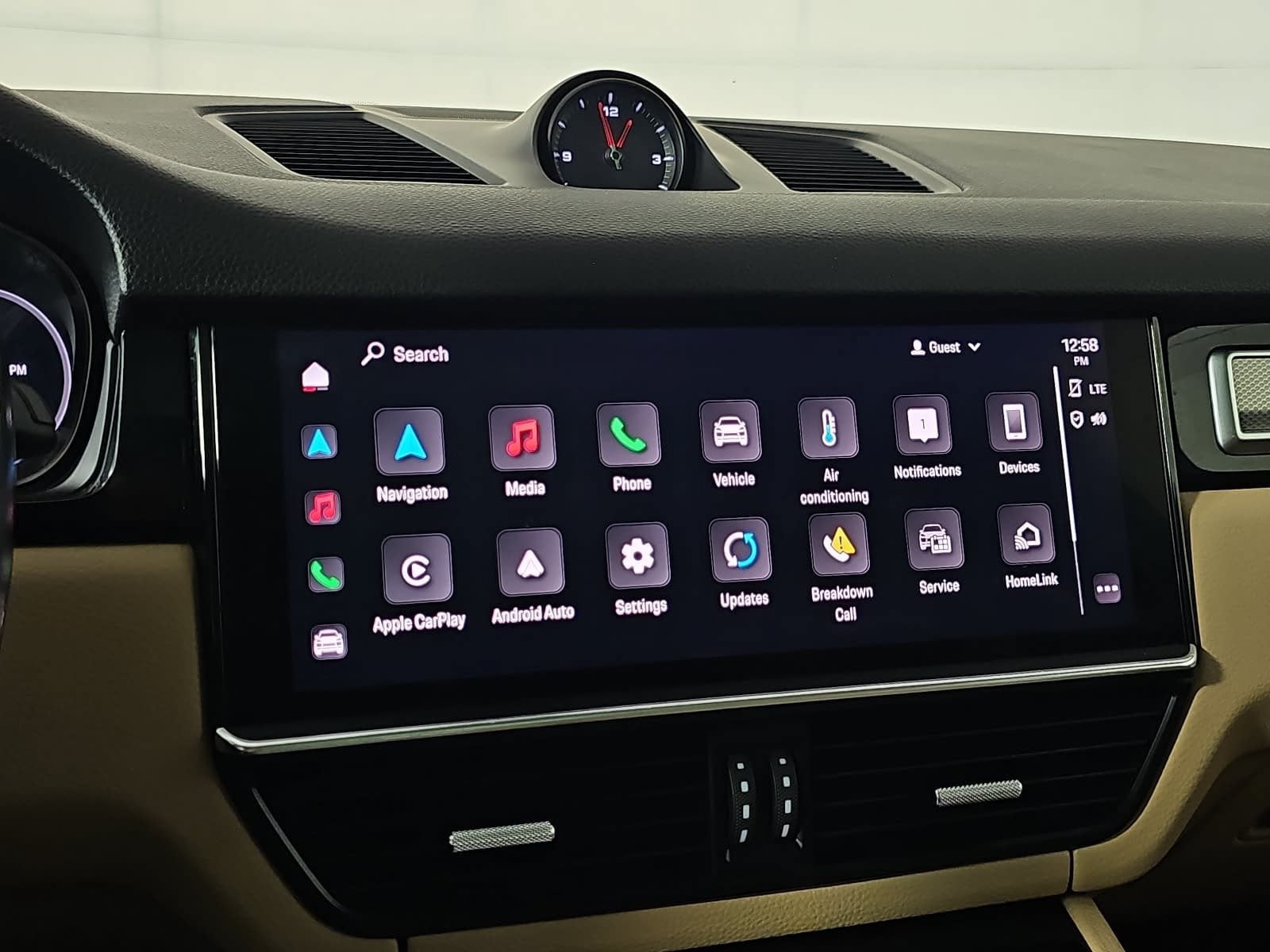 2023 Porsche Cayenne Platinum Edition