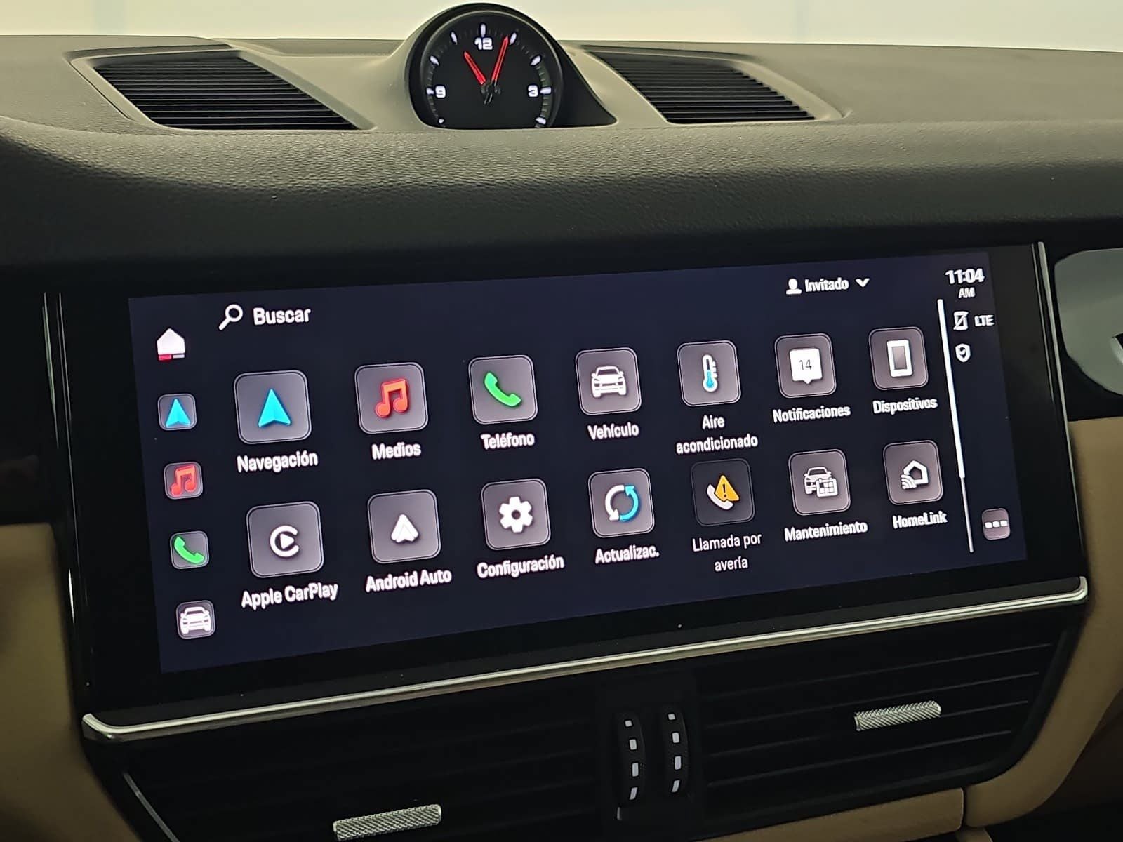 2023 Porsche Cayenne Base