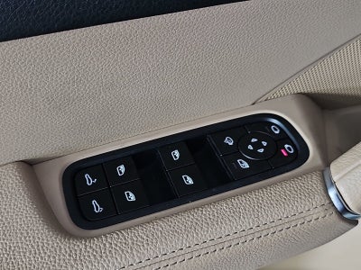 2023 Porsche Cayenne Base