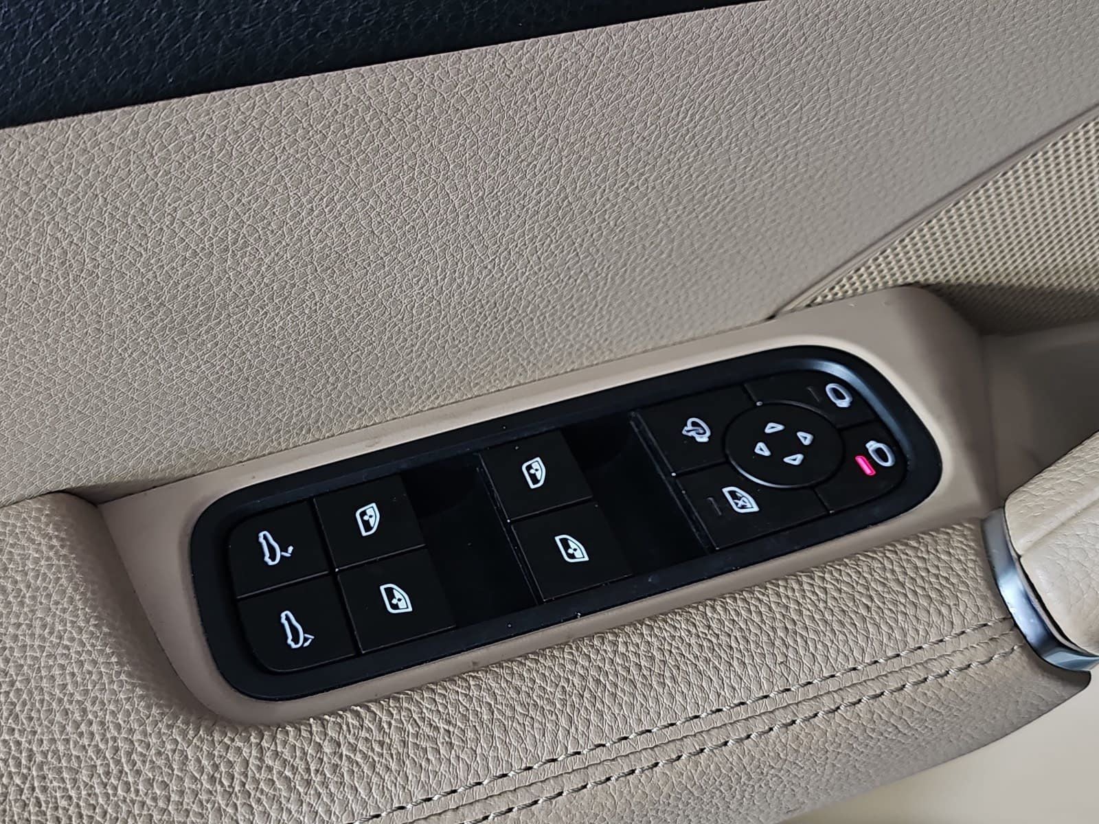 2023 Porsche Cayenne Base