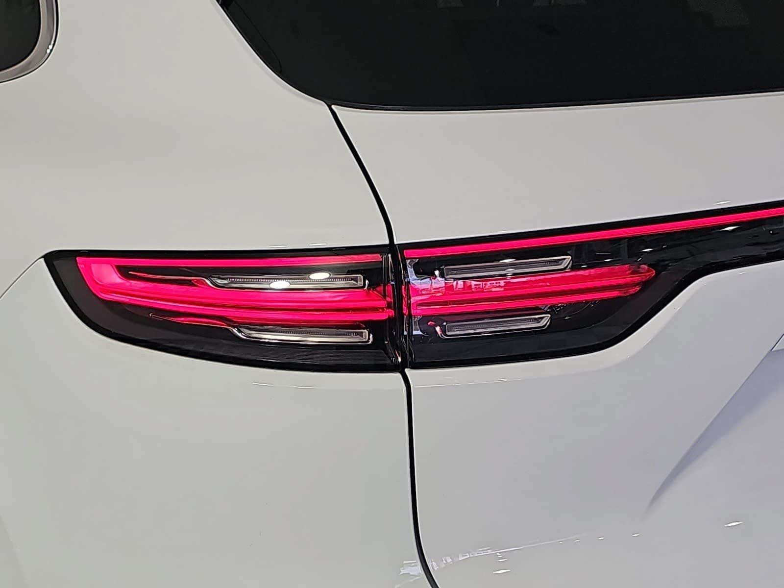2023 Porsche Cayenne Base