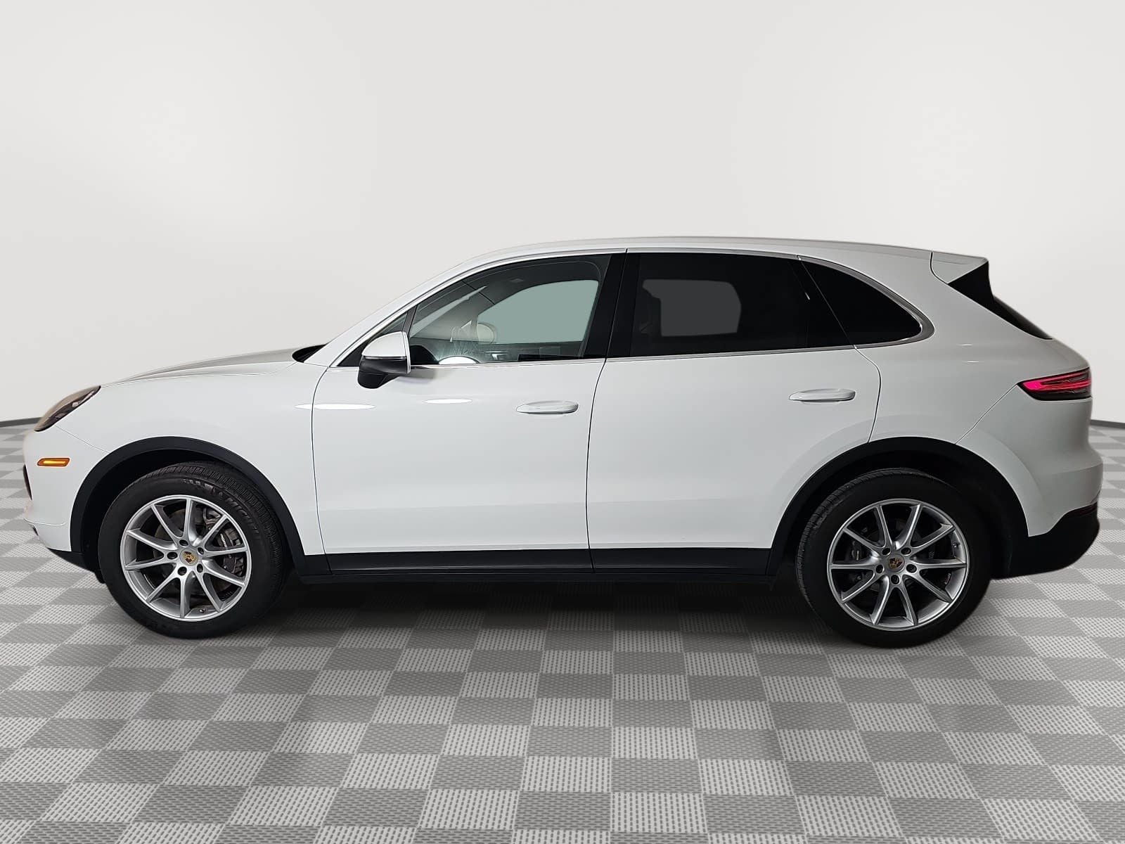 2023 Porsche Cayenne Base