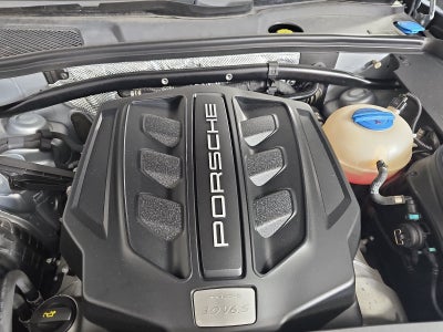 2017 Porsche Macan S
