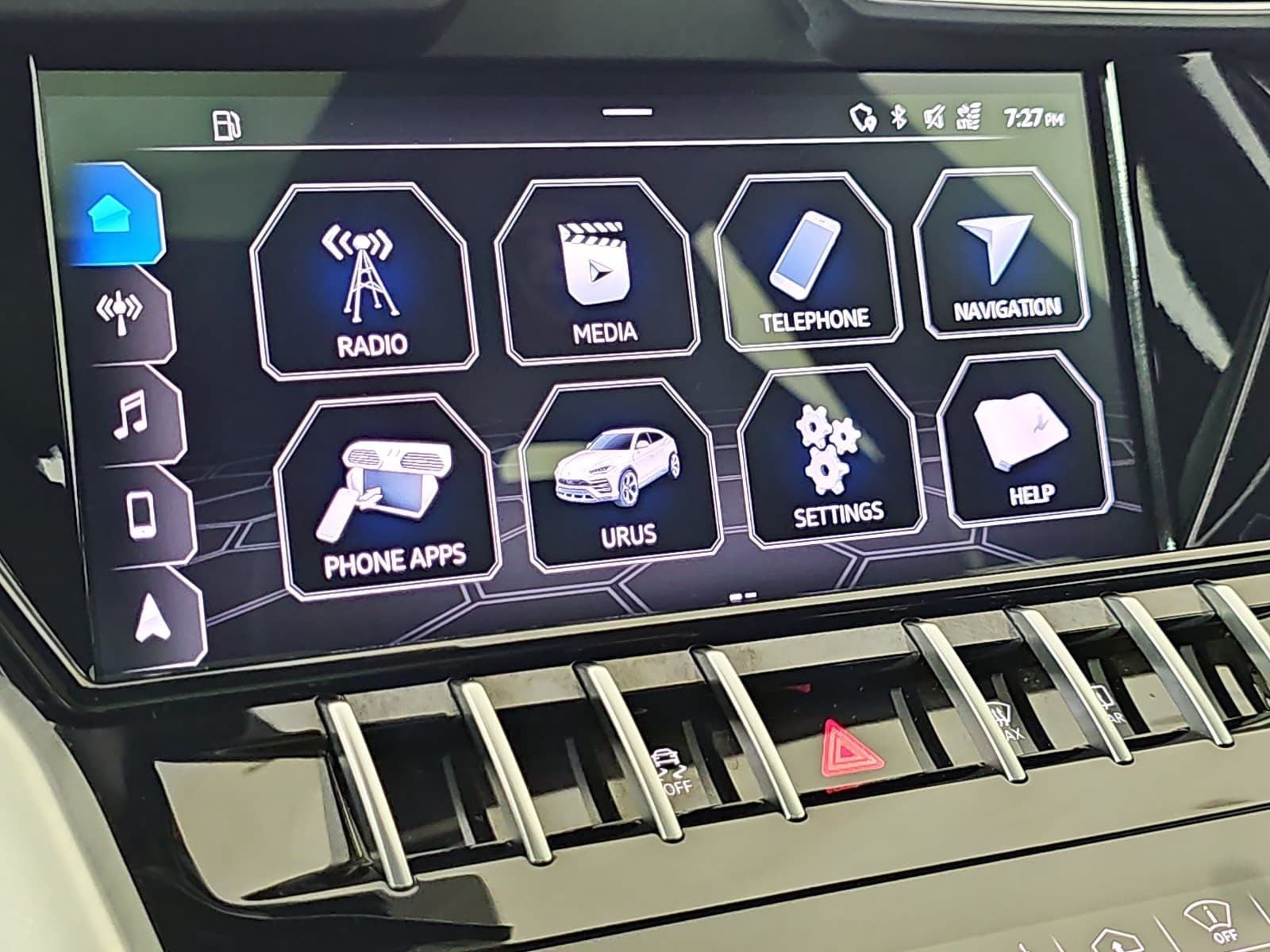 2020 Lamborghini Urus Base