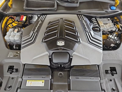 2020 Lamborghini Urus Base