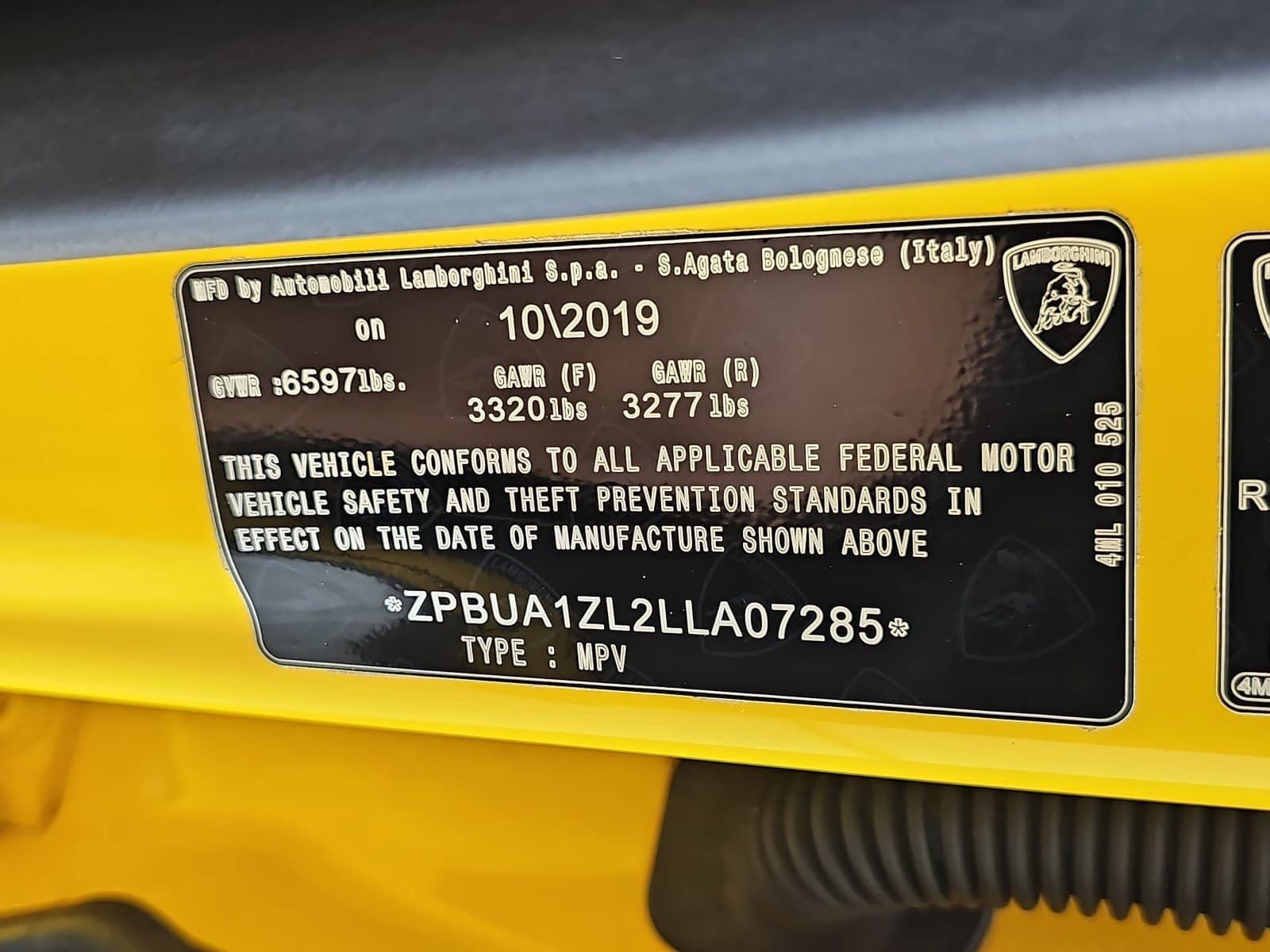 2020 Lamborghini Urus Base