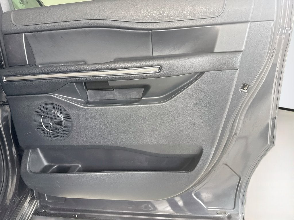 2022 Ford Expedition Max XLT