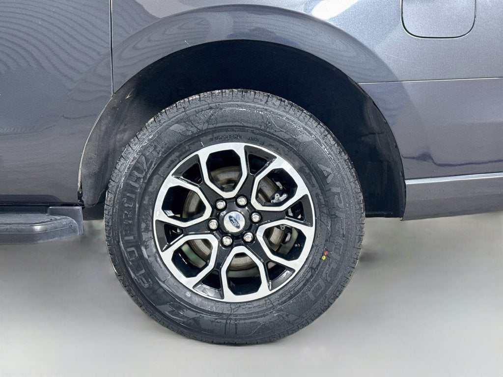 2022 Ford Expedition Max XLT