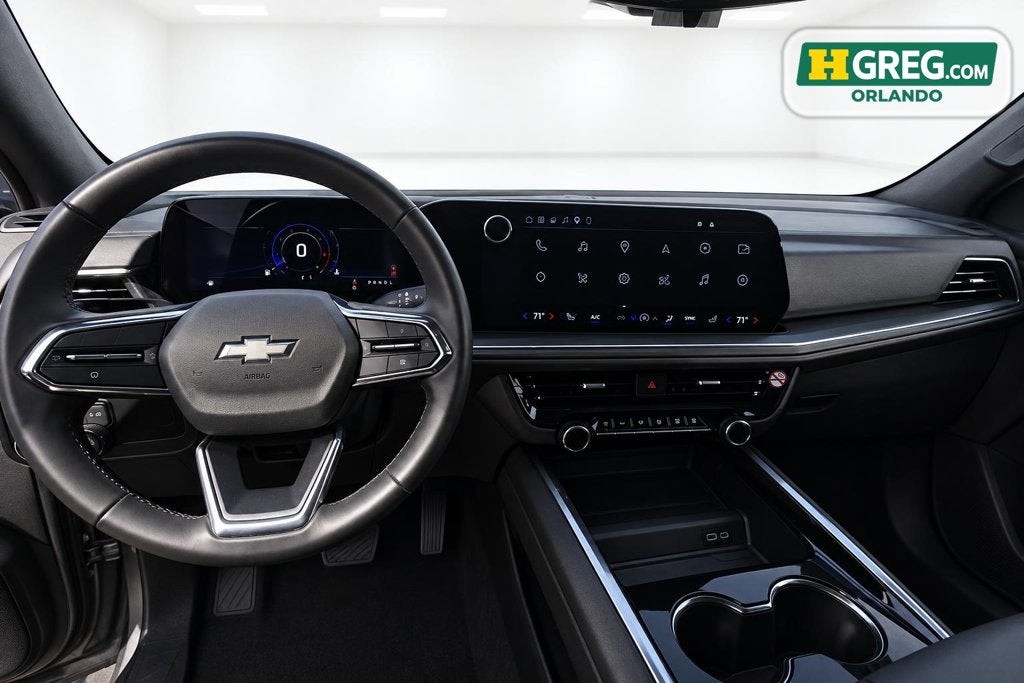 2025 Chevrolet Suburban LT