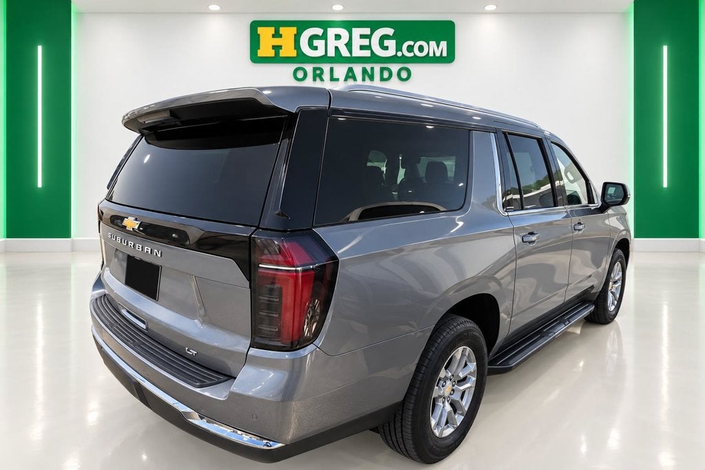 2025 Chevrolet Suburban LT