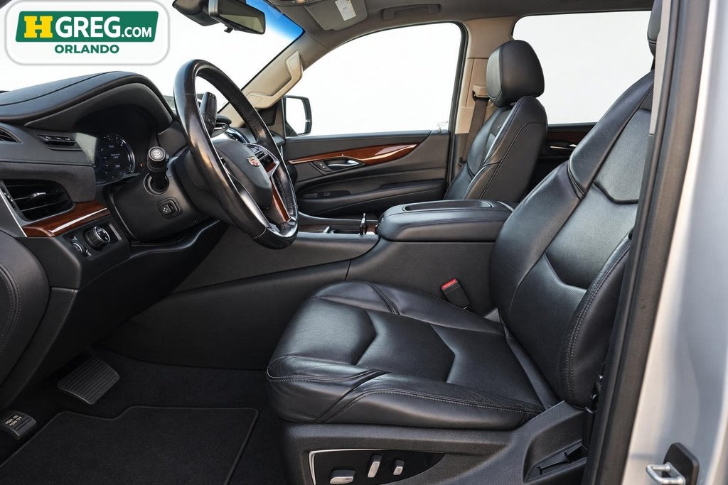 2019 Cadillac Escalade Luxury