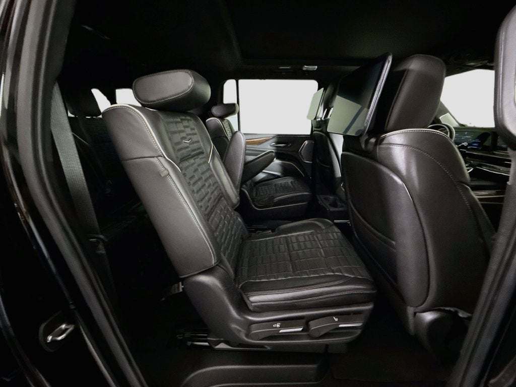 2022 Cadillac Escalade ESV Sport Platinum