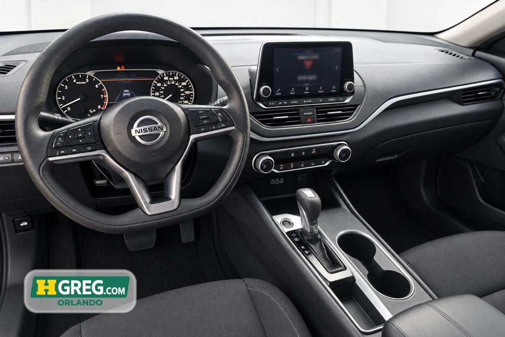 2022 Nissan Altima 2.5 SV