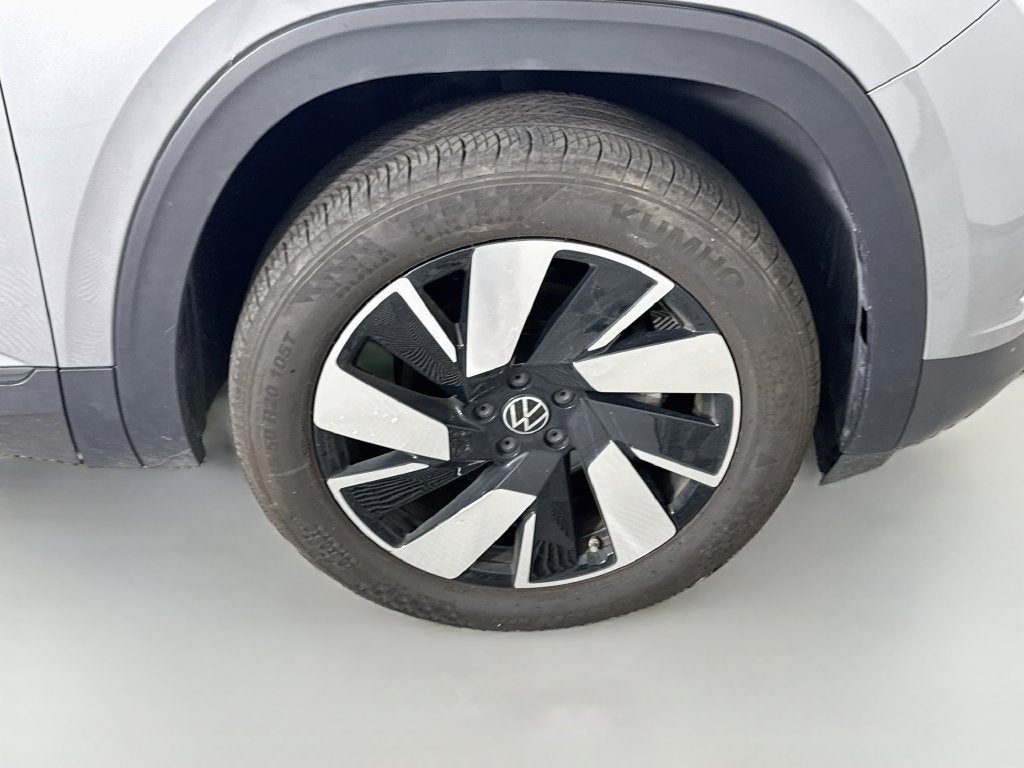 2026 Volkswagen Atlas Cross Sport SE w/Technology
