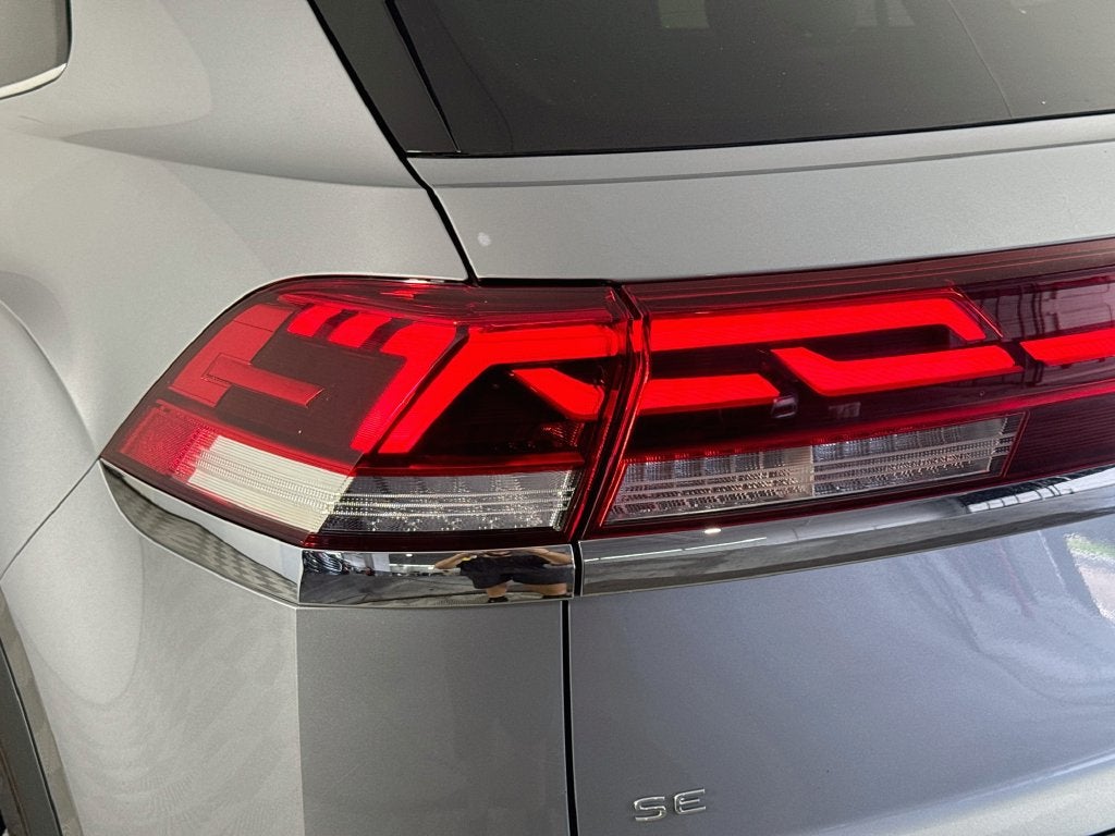 2026 Volkswagen Atlas Cross Sport SE w/Technology