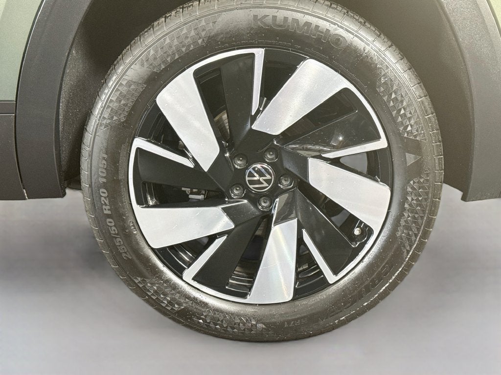 2026 Volkswagen Atlas Cross Sport SE w/Technology