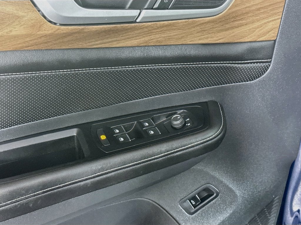 2026 Volkswagen Atlas SE w/Technology