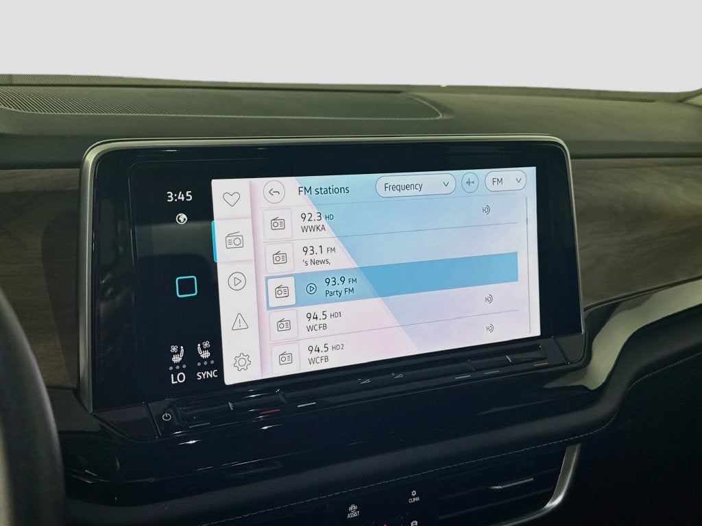 2026 Volkswagen Atlas SE w/Technology