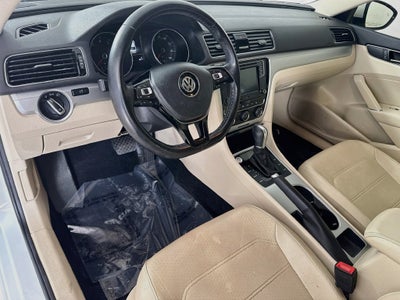 2019 Volkswagen Passat 2.0T Wolfsburg