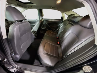 2020 Volkswagen Passat 2.0T R-Line
