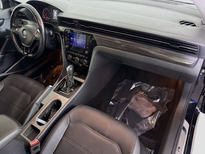 2020 Volkswagen Passat 2.0T R-Line