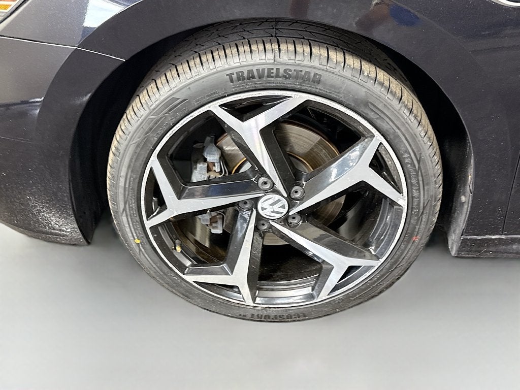 2020 Volkswagen Passat 2.0T R-Line