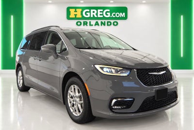 2022 Chrysler Pacifica Touring L