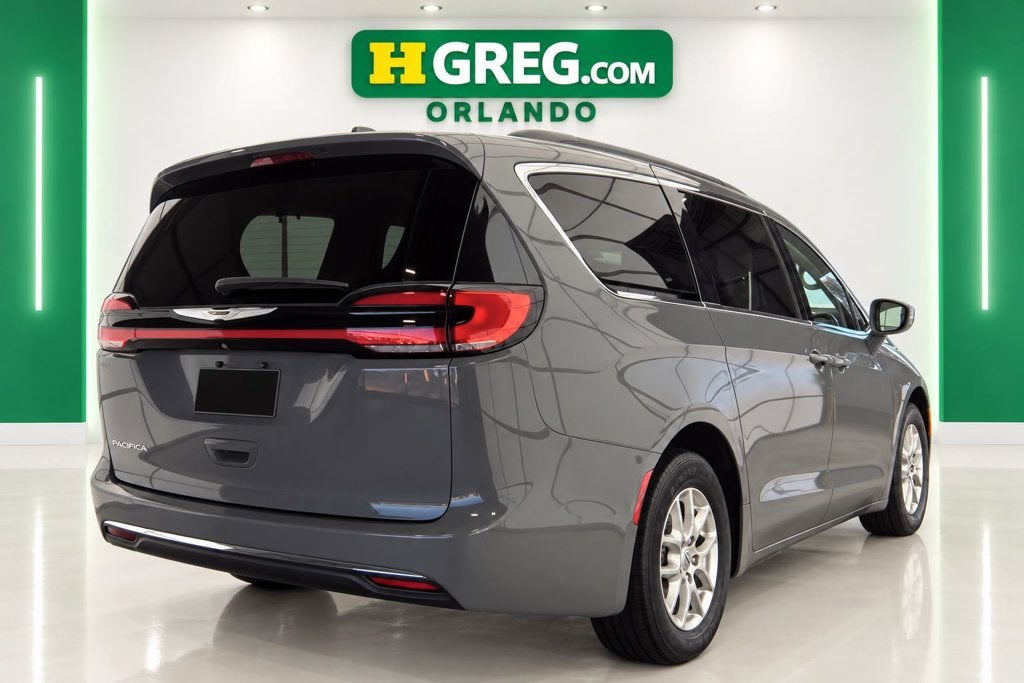 2022 Chrysler Pacifica Touring L