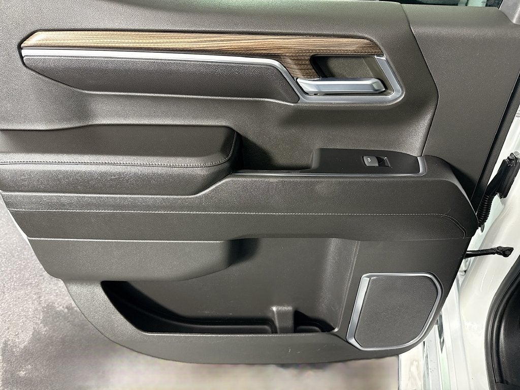 2023 Chevrolet Silverado 1500 LT LT1