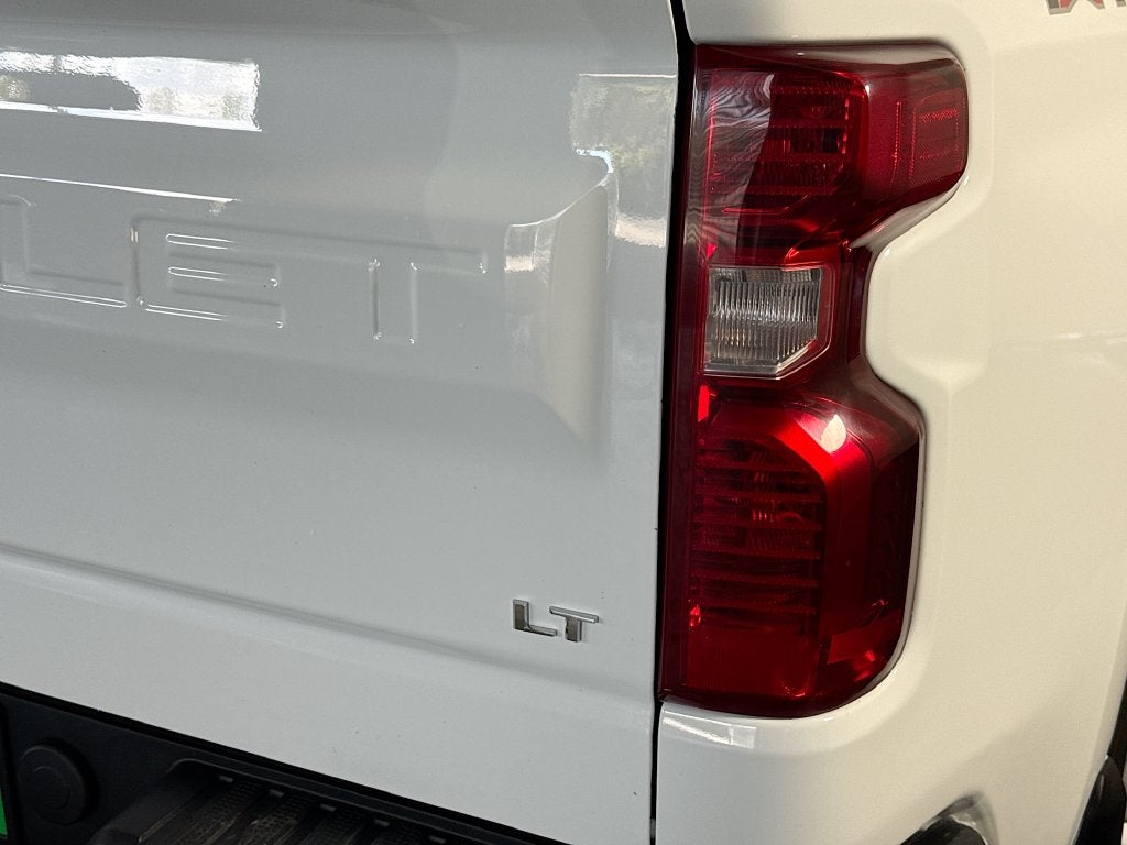 2023 Chevrolet Silverado 1500 LT LT1