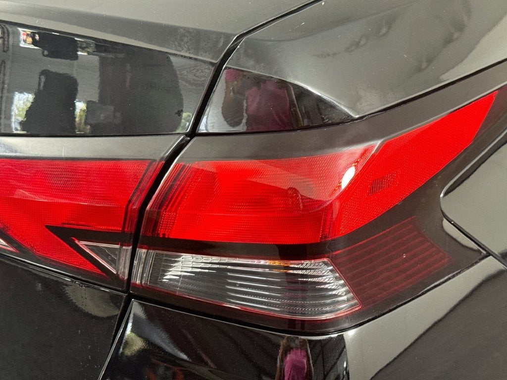2022 Nissan Versa 1.6 S