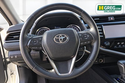 2020 Toyota Camry SE