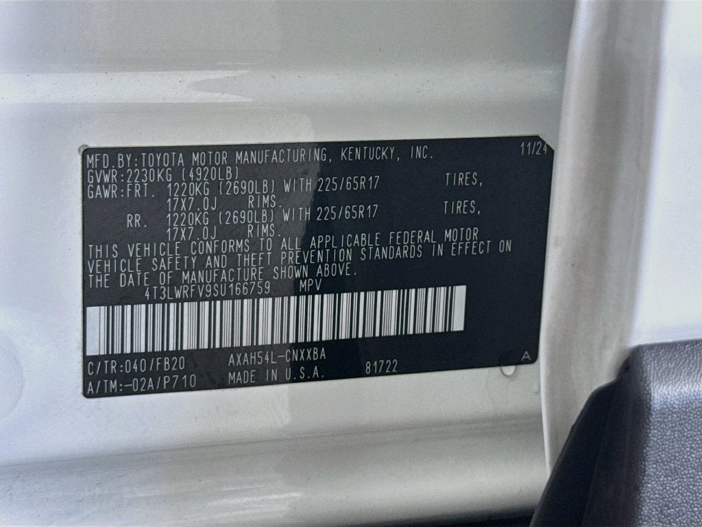 2025 Toyota RAV4 Hybrid LE