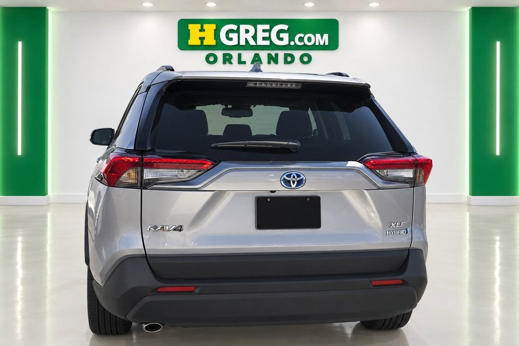 2022 Toyota RAV4 Hybrid XLE