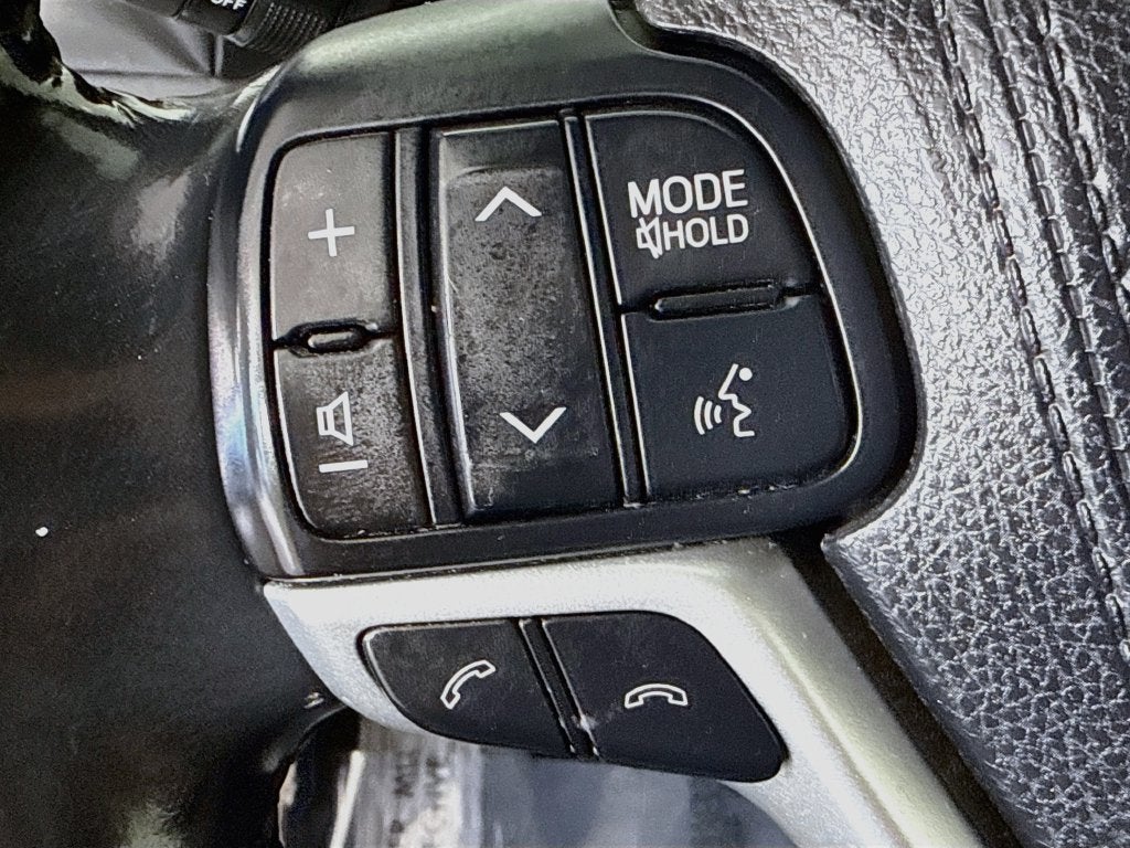 2017 Toyota Highlander SE