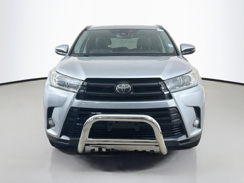 2017 Toyota Highlander SE