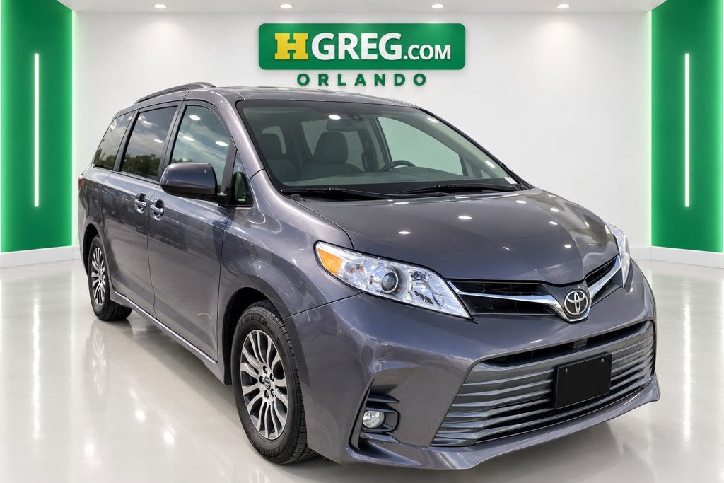 2019 Toyota Sienna XLE 8 Passenger