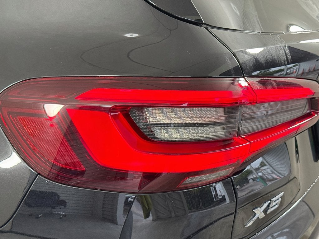 2023 BMW X5 sDrive40i