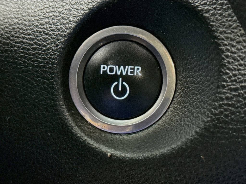 2023 Toyota Corolla Cross Hybrid SE
