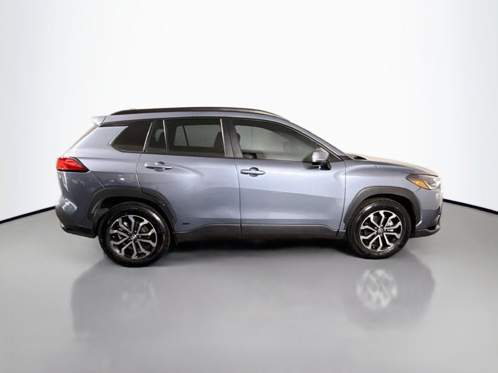 2023 Toyota Corolla Cross Hybrid SE