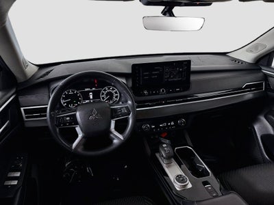 2025 Mitsubishi Outlander ES
