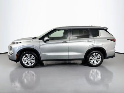 2025 Mitsubishi Outlander ES