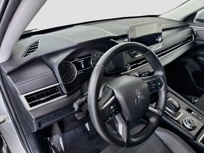 2024 Mitsubishi Outlander SE Black Edition