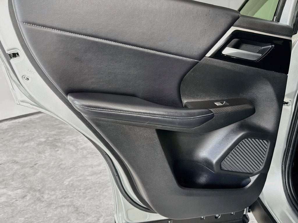 2024 Mitsubishi Outlander SE Black Edition