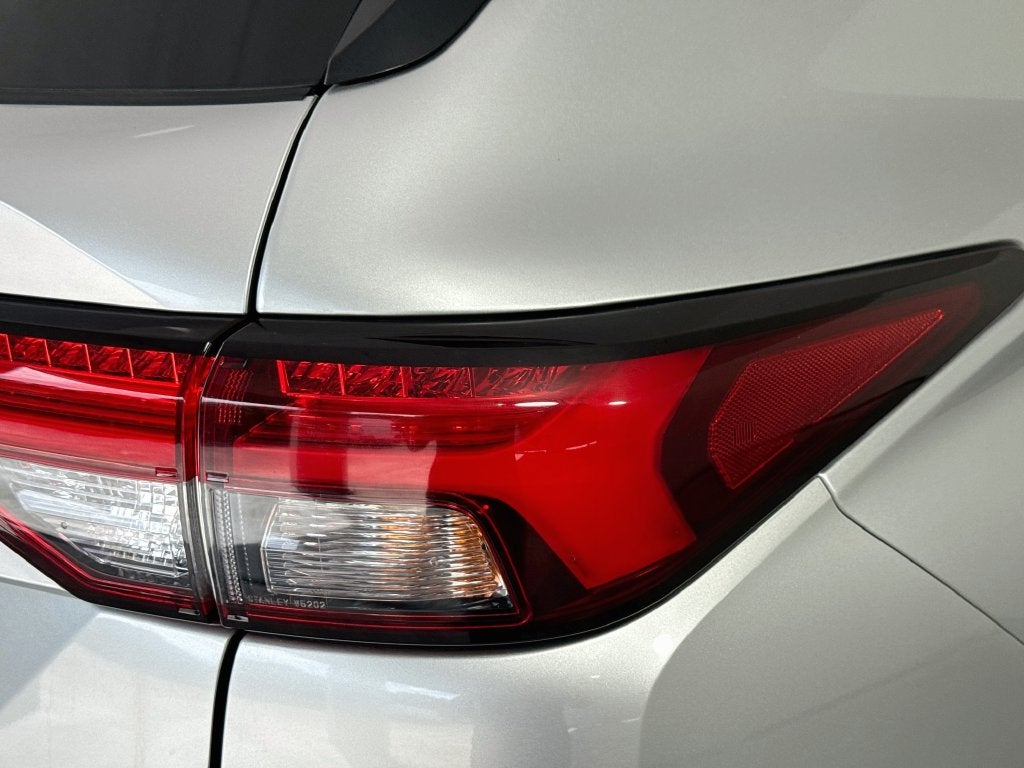 2024 Mitsubishi Outlander SE Black Edition