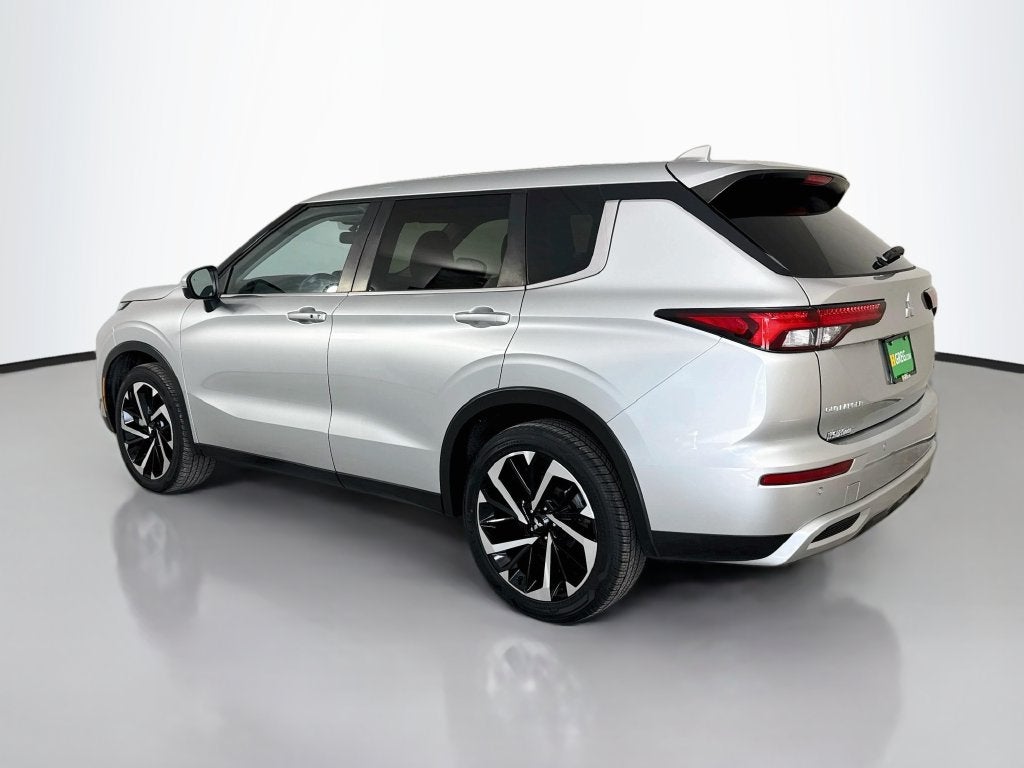 2024 Mitsubishi Outlander SE Black Edition