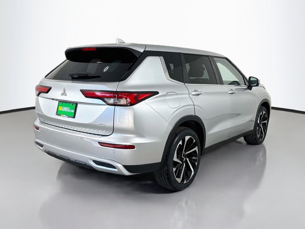 2024 Mitsubishi Outlander SE Black Edition